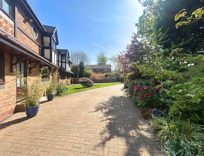 Images for Woodwise Lane, Manchester
