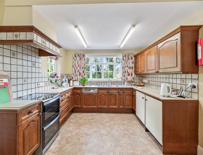 Images for Bates Lane, Helsby, Frodsham