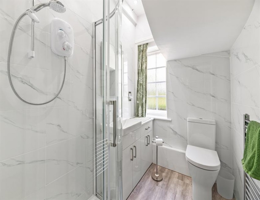 Images for Bates Lane, Helsby, Frodsham