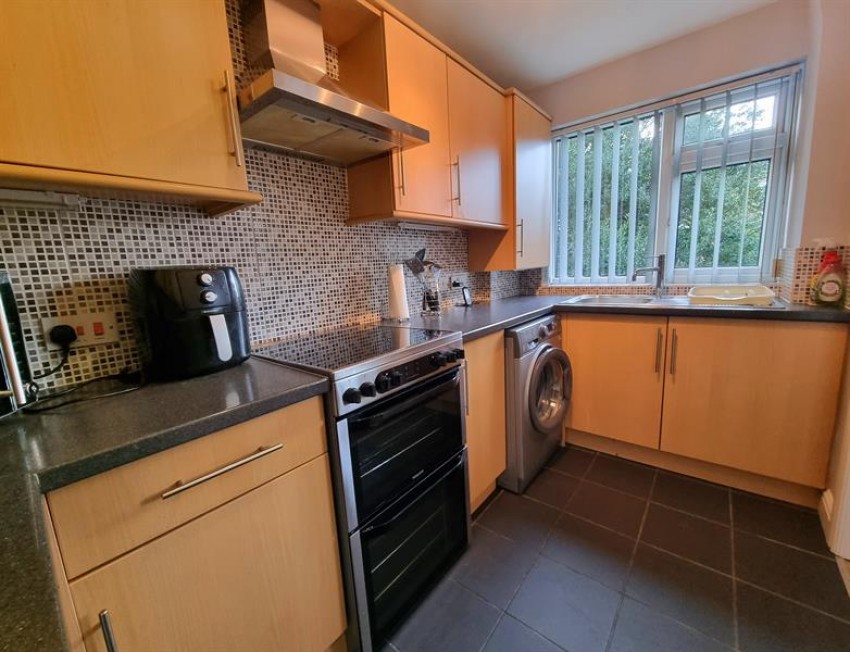 Images for Rookfield Avenue, Sale