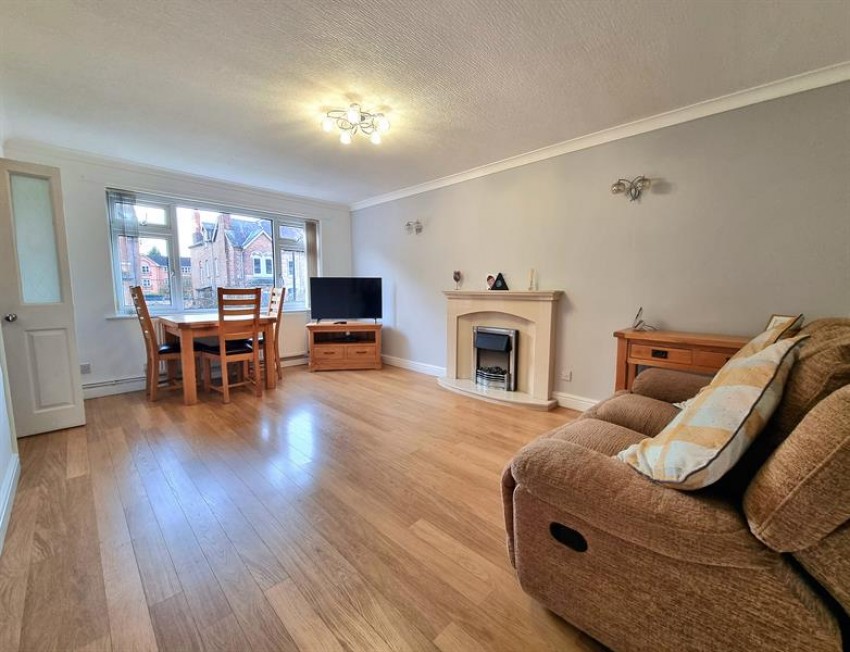 Images for Rookfield Avenue, Sale