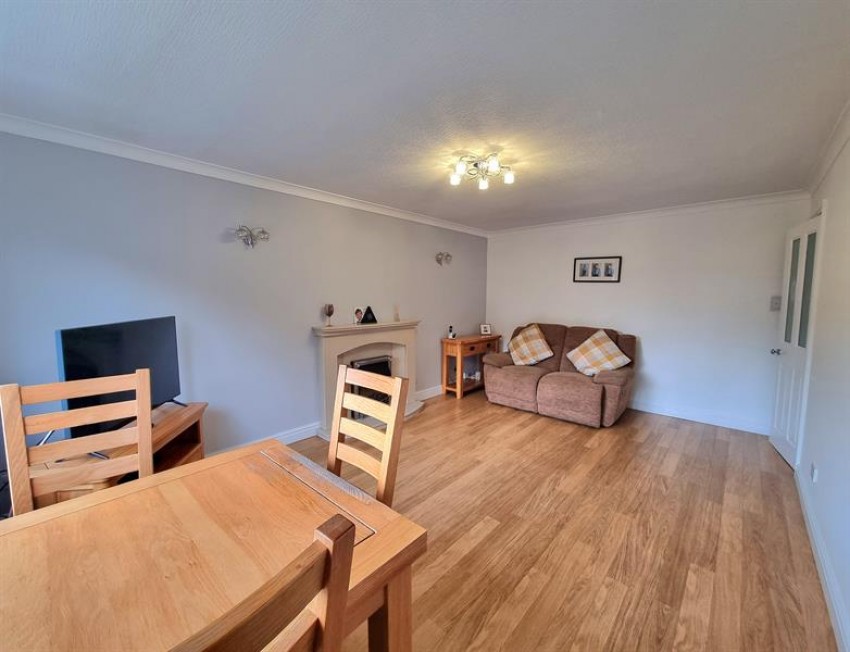 Images for Rookfield Avenue, Sale