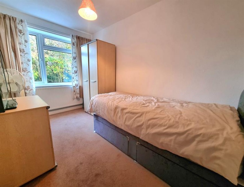 Images for Rookfield Avenue, Sale