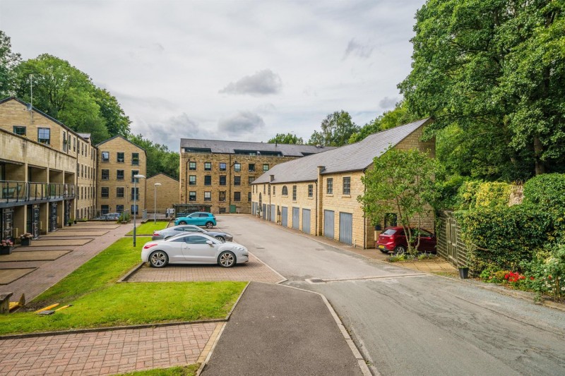 Kinderlee Mill North, Kinderlee Way, Chisworth, Glossop
