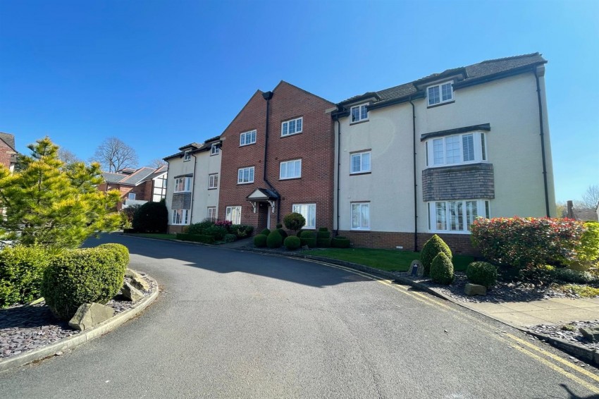 Images for The Cedars, Warford Park, Faulkners Lane