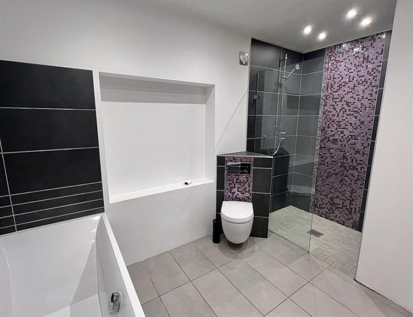 Images for Higham Lane, Gee Cross, Hyde