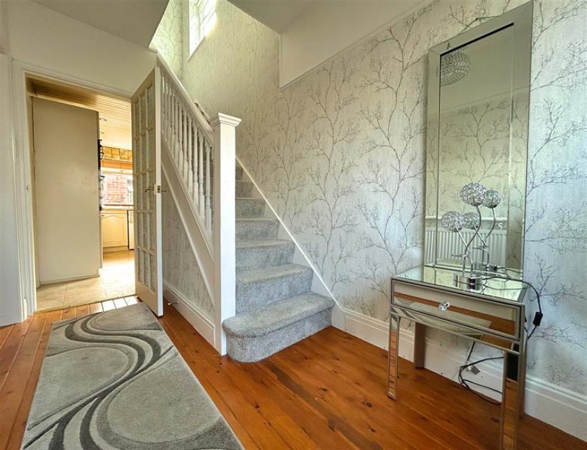 Images for Russell Avenue, Sale