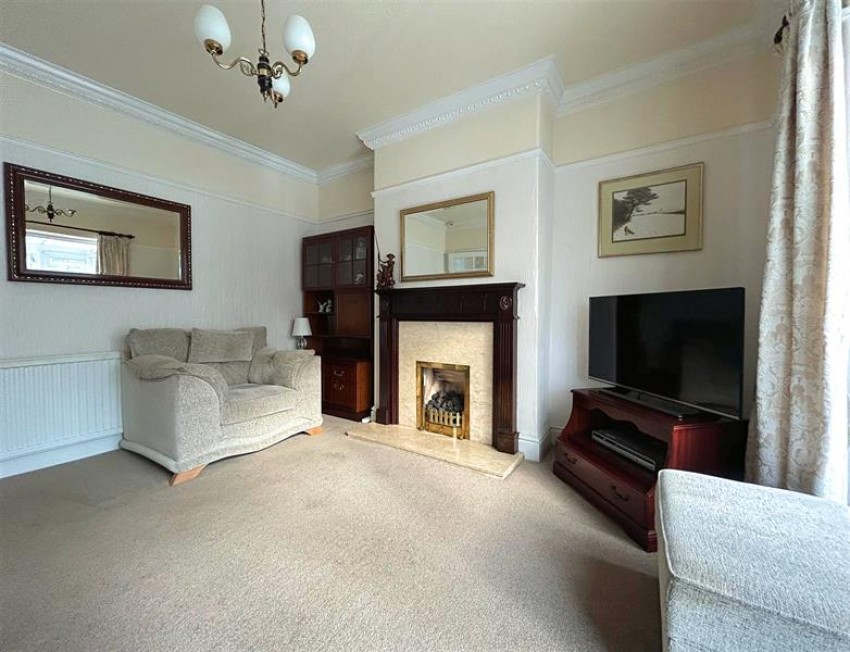 Images for Russell Avenue, Sale
