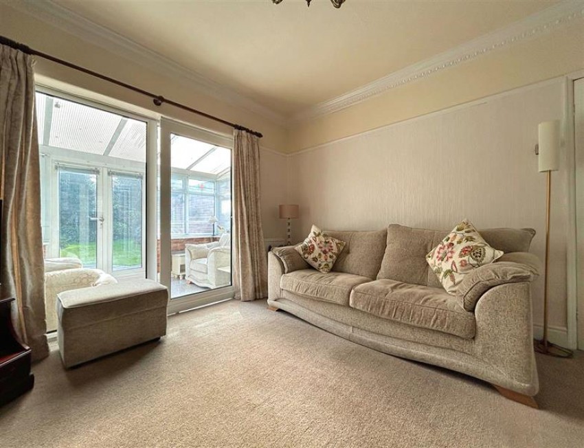 Images for Russell Avenue, Sale