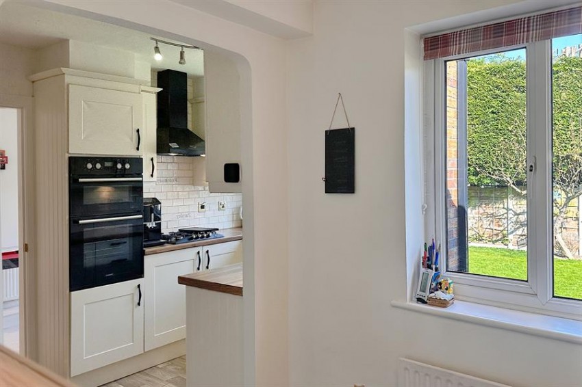 Images for Lindisfarne Drive, Poynton 