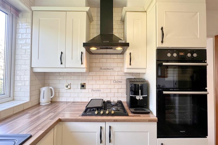 Images for Lindisfarne Drive, Poynton 