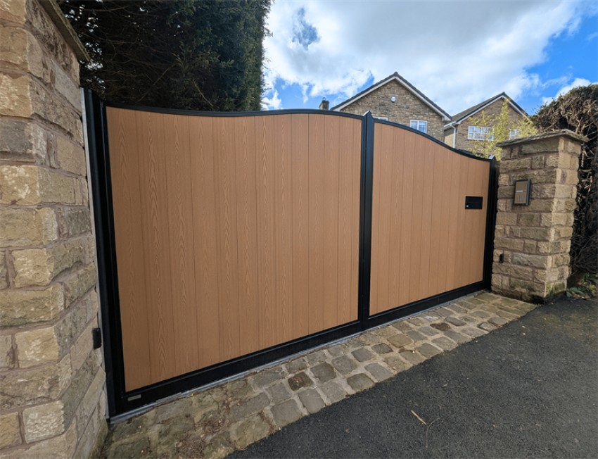 Images for Meadowfield, Whaley Bridge, High Peak