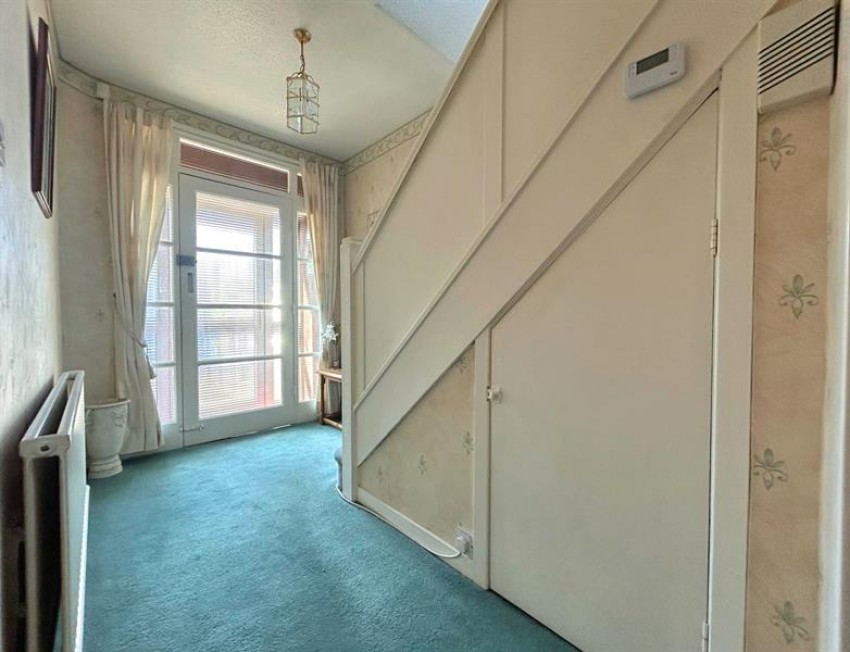 Images for Carlyn Avenue, Sale