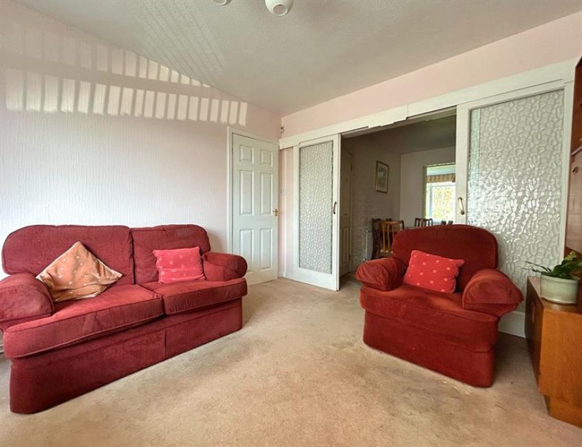 Images for Carlyn Avenue, Sale