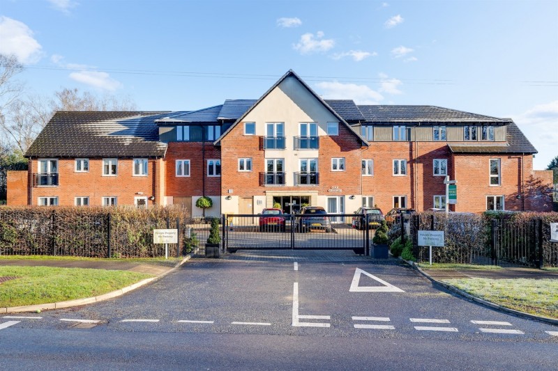 Oak Grange, Bradburns Lane, Hartford