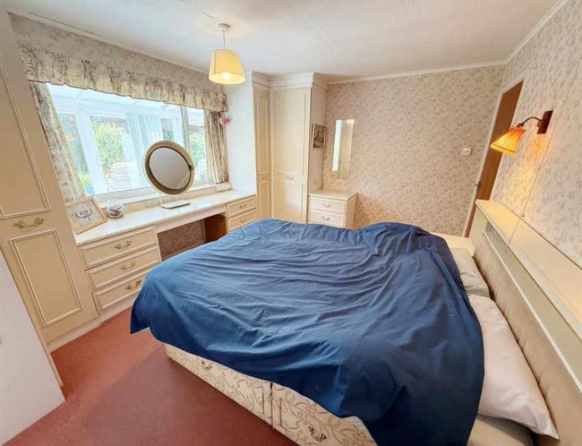 Images for Roundway, Bramhall