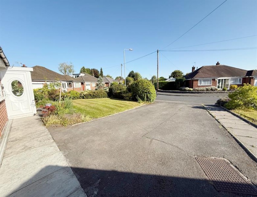 Images for Roundway, Bramhall