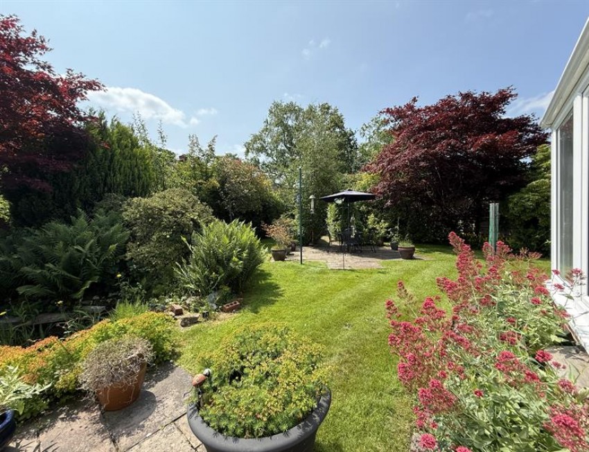 Images for Roundway, Bramhall