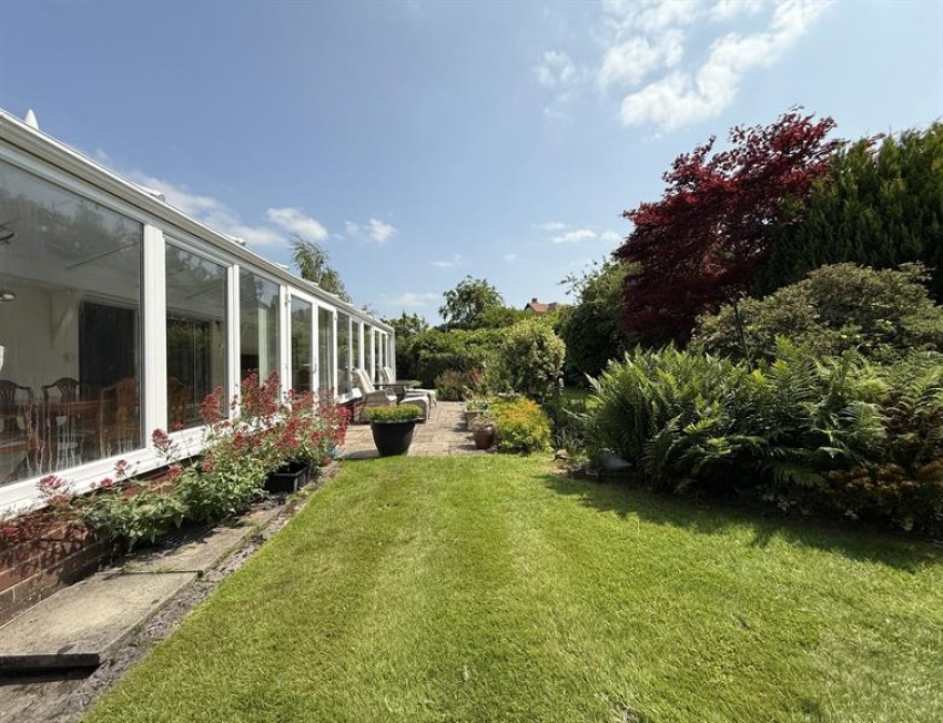 Images for Roundway, Bramhall