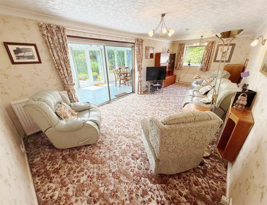 Images for Roundway, Bramhall