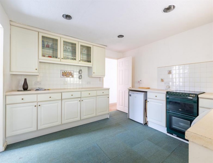 Images for Outstanding views and large bungalow in North Brook Road, Utkinton