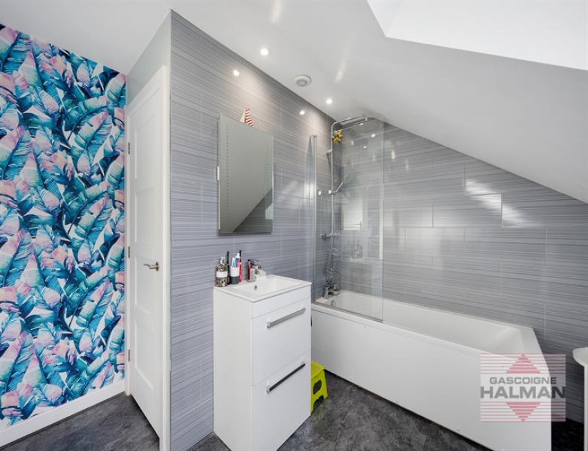 Images for Glebelands Road, Sale