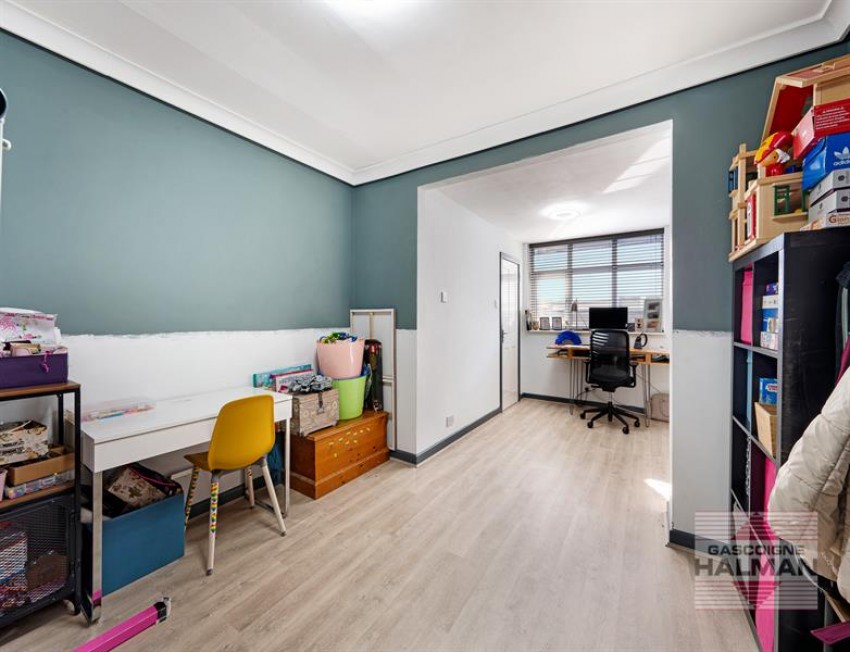 Images for Glebelands Road, Sale