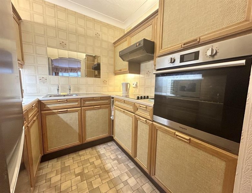 Images for Oakwood, Tabley Road, Knutsford