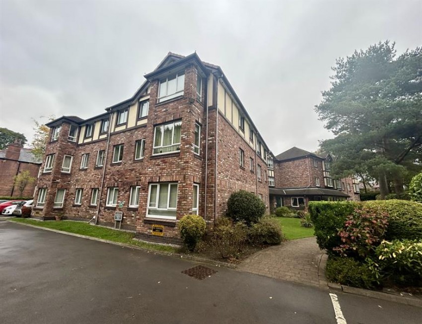 Images for Oakwood, Tabley Road, Knutsford
