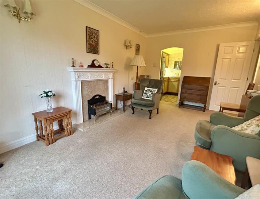 Images for Oakwood, Tabley Road, Knutsford