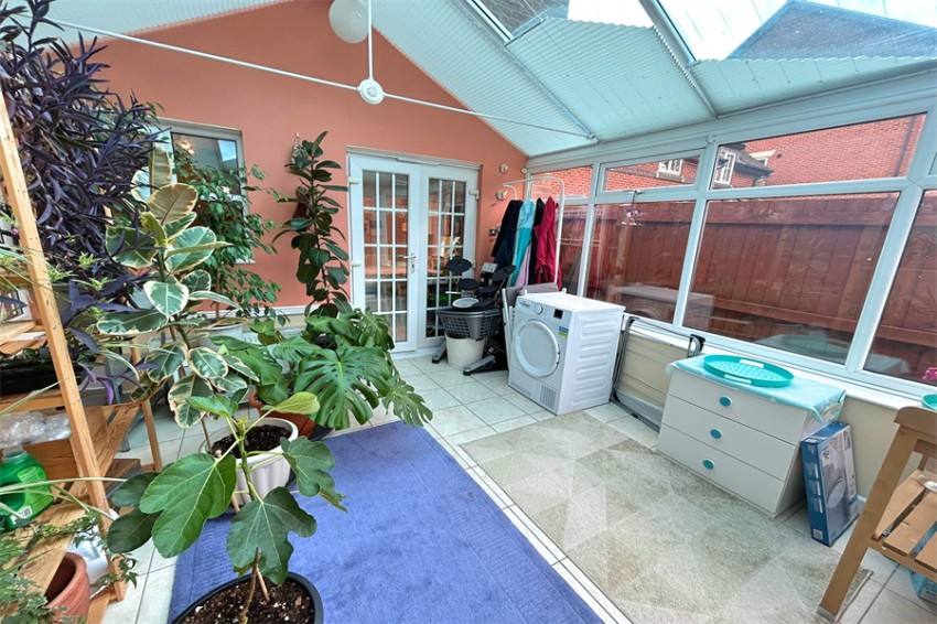 Images for Springbank Gardens, Lymm