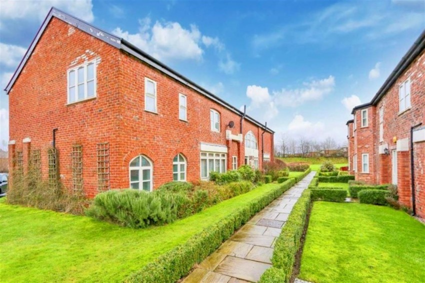 Images for Griffin Farm Drive, Heald Green, Cheadle