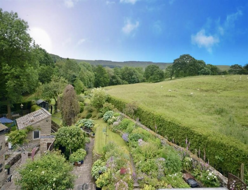 Images for Marple Road, Chisworth, Glossop