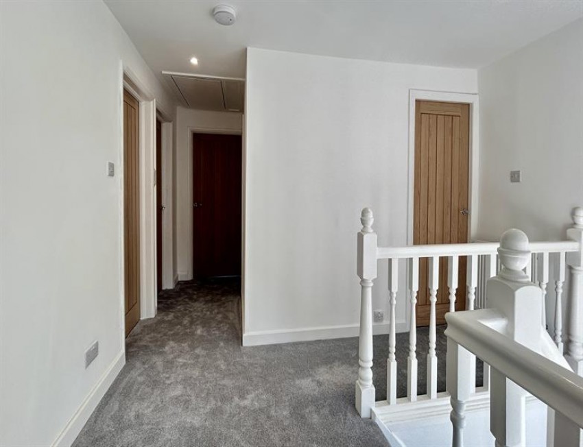 Images for East Avenue, Heald Green