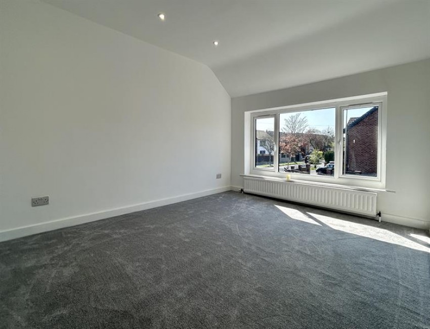 Images for East Avenue, Heald Green