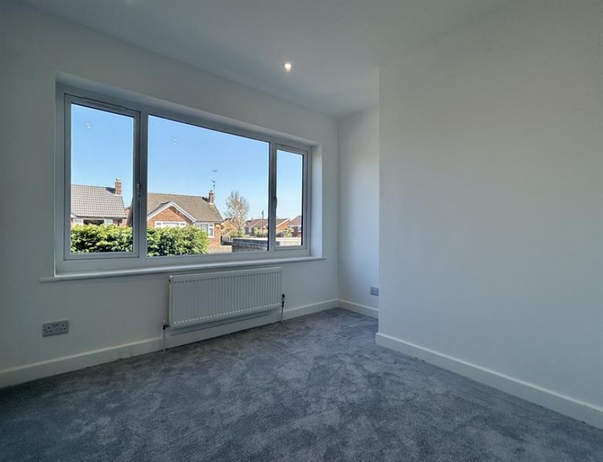 Images for East Avenue, Heald Green