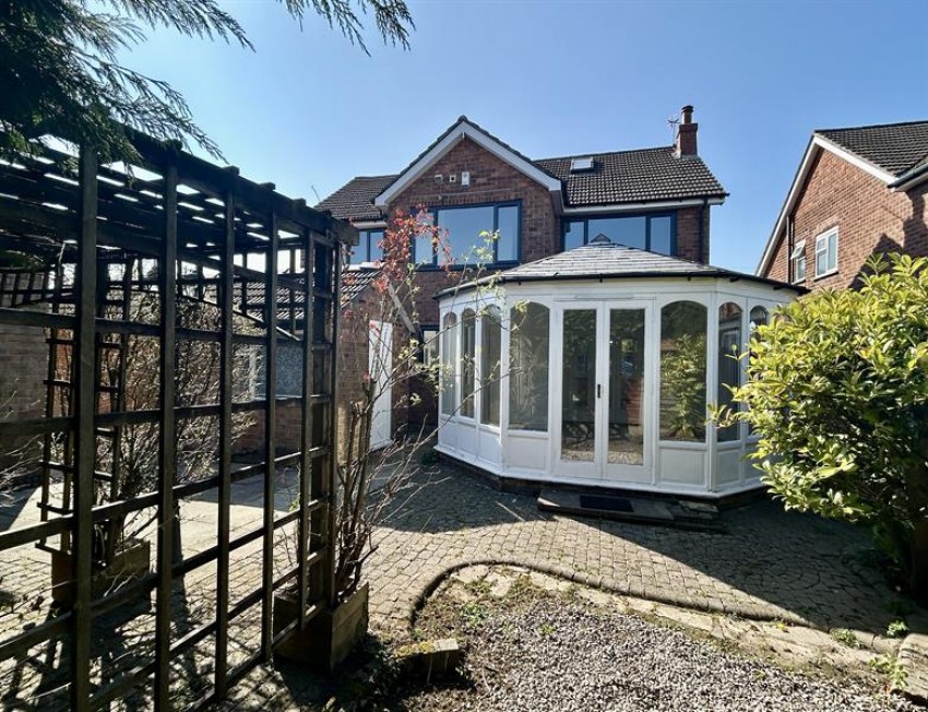 Images for East Avenue, Heald Green