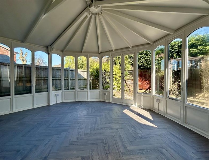 Images for East Avenue, Heald Green