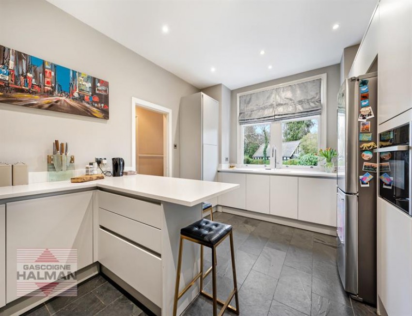 Images for Clifton Park Road, Davenport