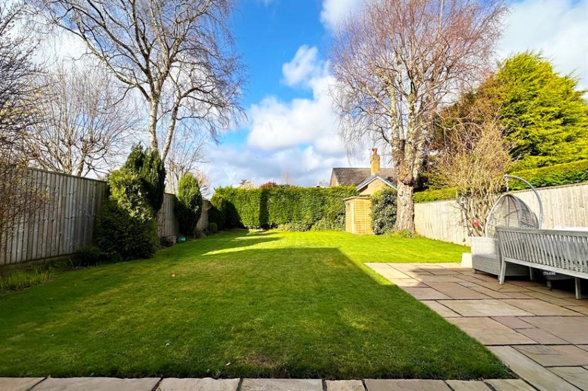 Images for Oak Grove, Poynton