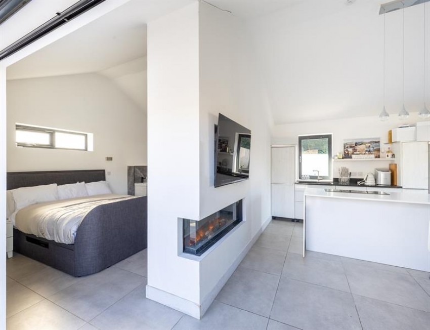 Images for Contemporary bungalow with annex in small private lane just off Chester Road