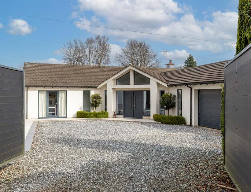 Images for Small private road just off Chester Road