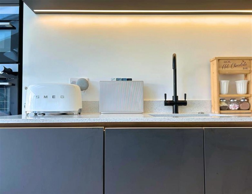 Images for Dorchester Drive, Manchester