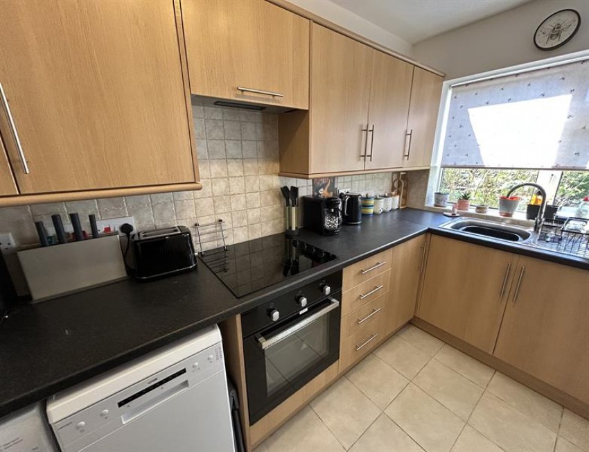Images for Rookfield Avenue, Sale