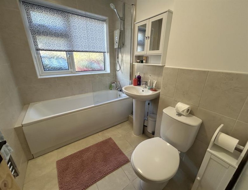 Images for Rookfield Avenue, Sale