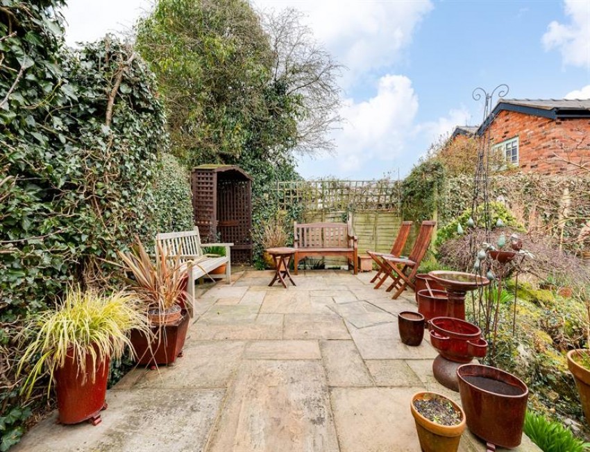 Images for A modern cottage with views and glorious gardens in Huxley Lane