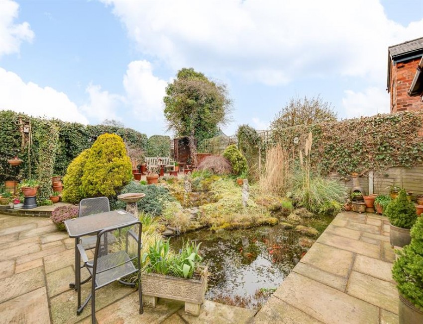 Images for A modern cottage with views and glorious gardens in Huxley Lane