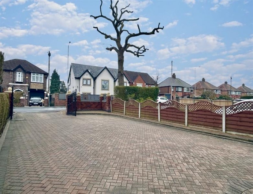 Images for Bolshaw Road, Heald Green, Cheadle