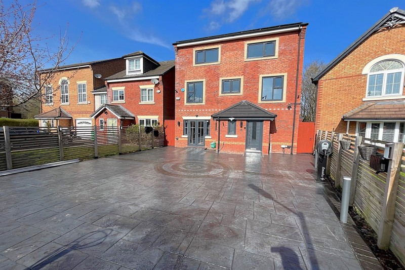 Chelsfield Grove, Chorlton