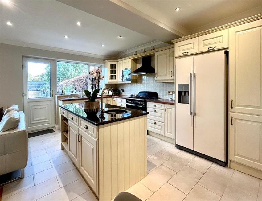 Images for Daylesford Crescent, Cheadle, Stockport